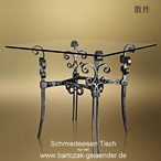 wrought-iron-table