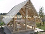 Pavillon mit Schilfdach